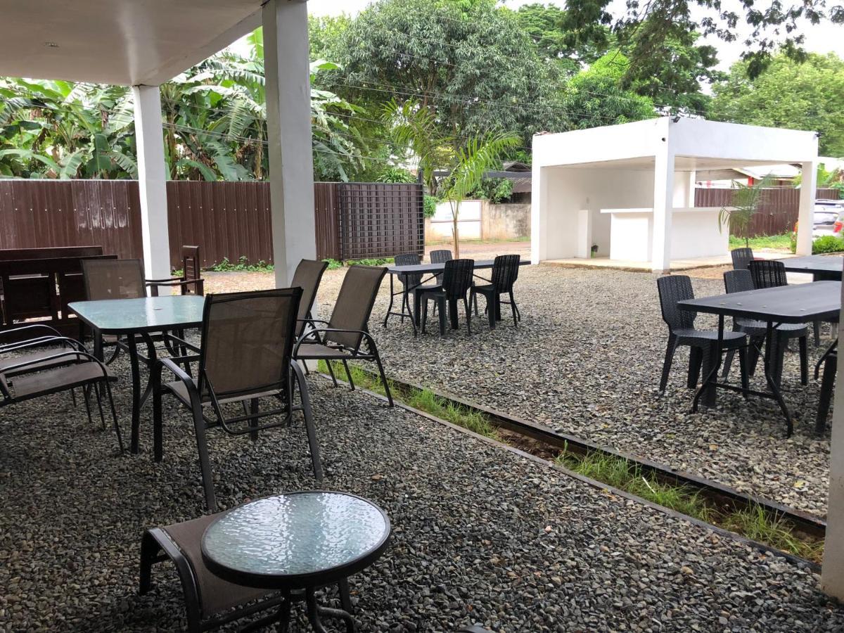 Alesseo Hostel Tiniguiban Esterno foto