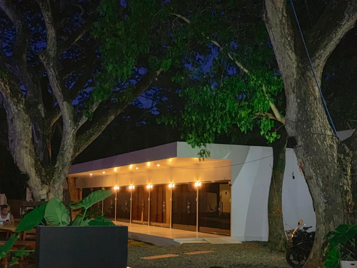 Alesseo Hostel Tiniguiban Esterno foto